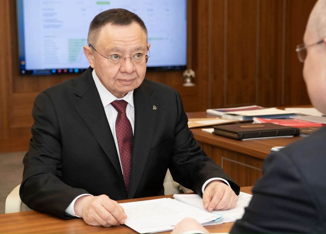 Вопросы социально-экономического развития Севастополя обсудили Глава Минстроя России Ирек Файзуллин и Губернатор Севастополя Михаил Развожаев