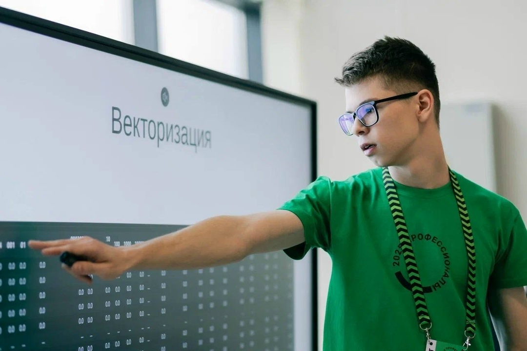 Дмитрий Чернышенко: 10 тыс. компаний предложили более 50 тыс. стажировок и вакансий конкурсантам чемпионата «Профессионалы».