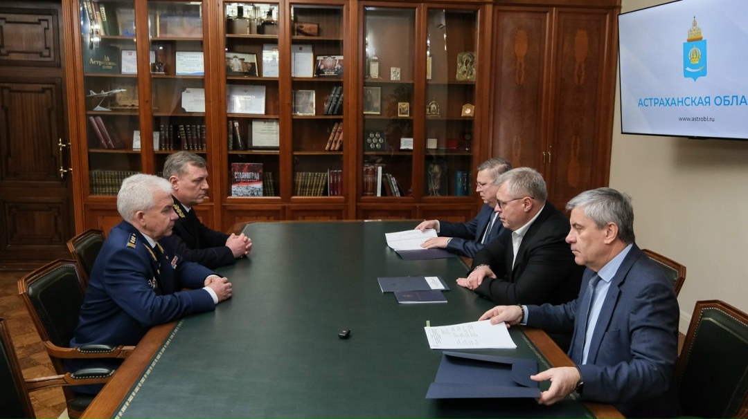 Руководитель Нижне-Волжского управления Ростехнадзора Юрий Кулиничев провёл рабочую встречу с Губернатором Астраханской области Игорем Бабушкиным. Были…