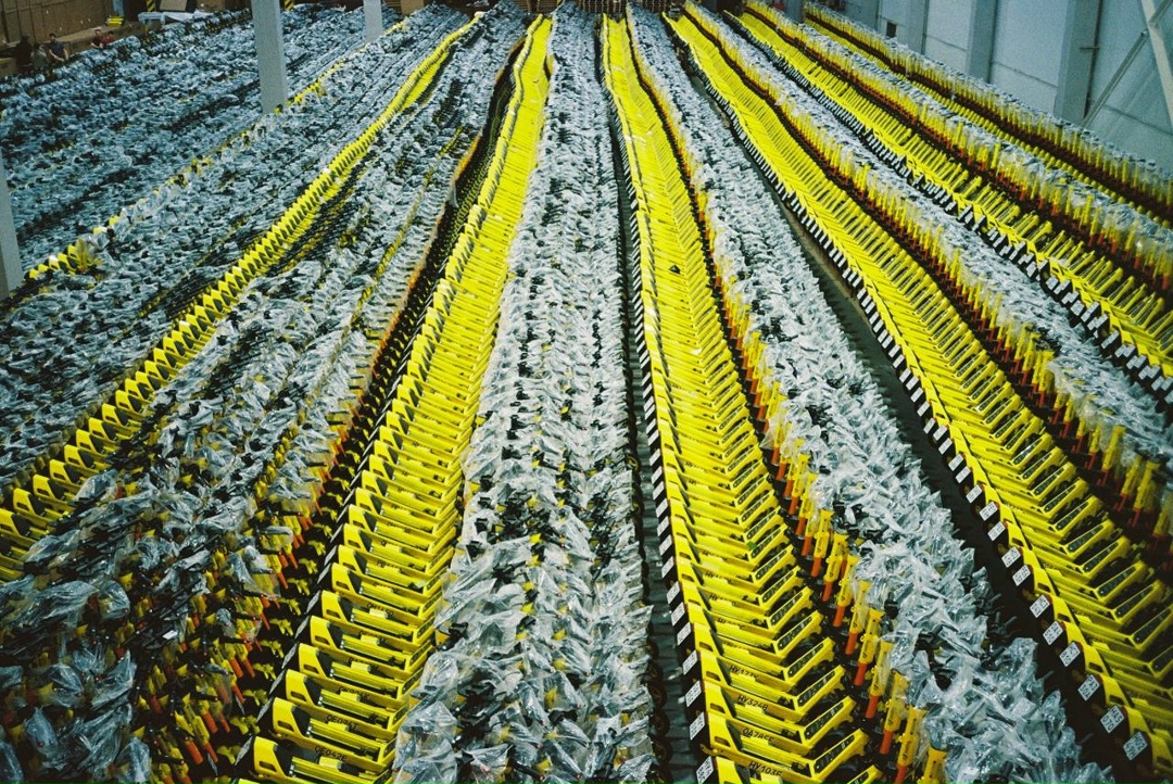 Сезон начинается не на улице. Он начинается здесь