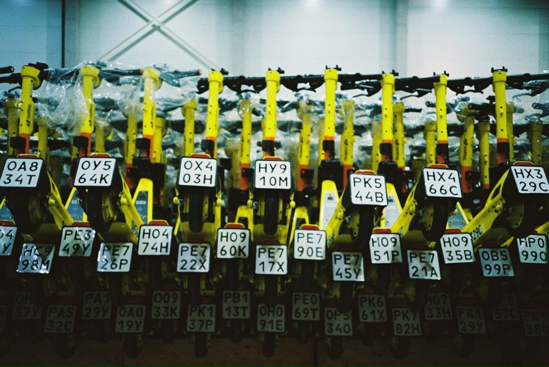 Сезон начинается не на улице. Он начинается здесь