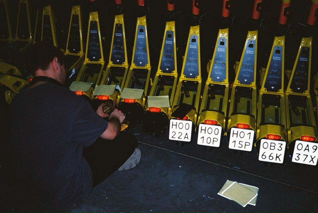 Сезон начинается не на улице. Он начинается здесь