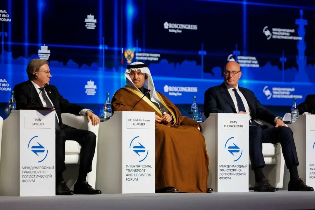 В Санкт-Петербурге стартовал Международный транспортно-логистический форум.
