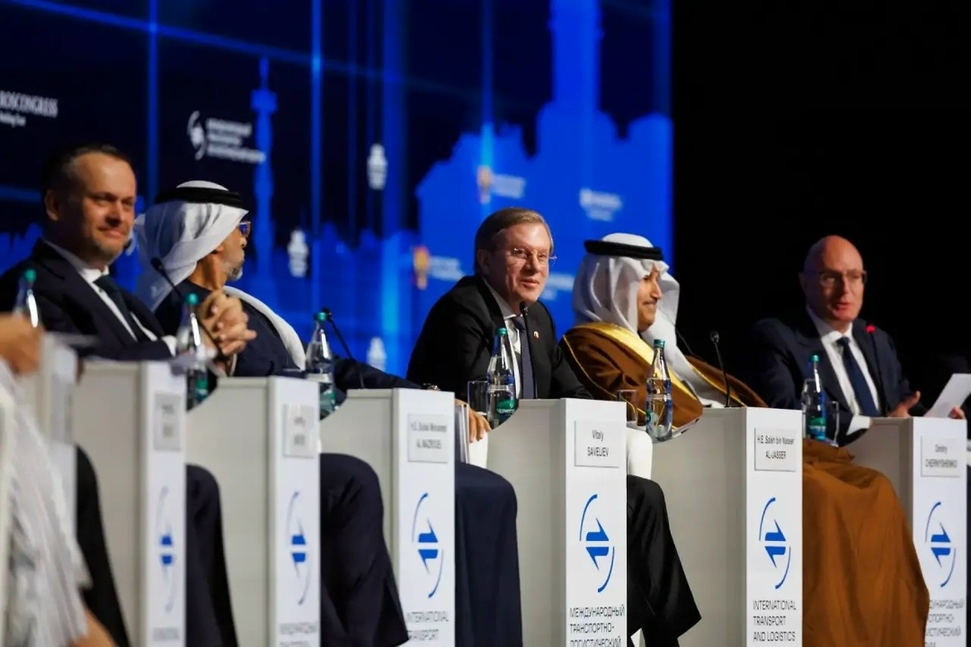 В Санкт-Петербурге стартовал Международный транспортно-логистический форум.