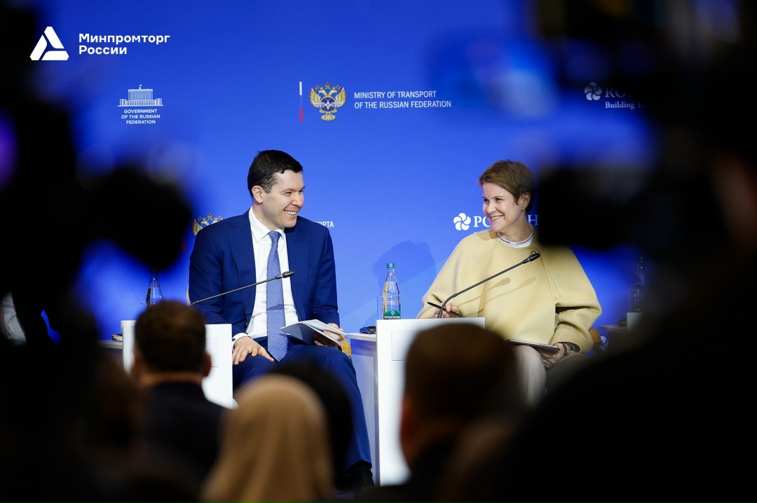 ️Антон Алиханов посетил Международный транспортно-логистический форум