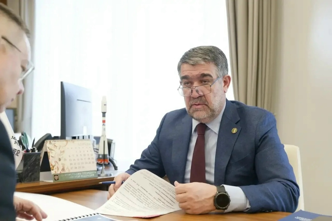 Глава Минстроя России Ирек Файзуллин провел совещание о развитии строительной отрасли и сферы ЖКХ в Чеченской Республике