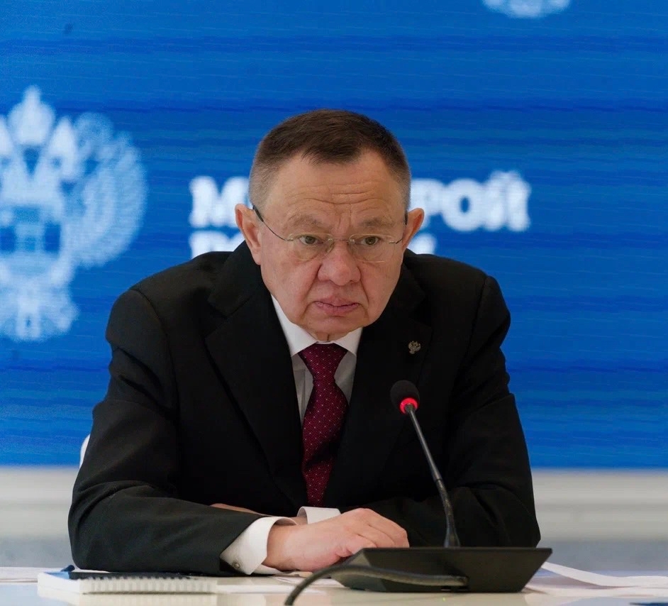 Министр строительства и ЖКХ РФ Ирек Файзуллин и Министр экономического развития РФ Максим Решетников провели совещание по отраслевым программам повышения…