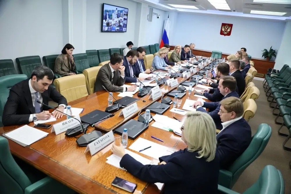 Развитие инфраструктуры обсудили участники круглого стола по законодательному и экономическому обеспечению развития особых экономических зон (ОЭЗ)…