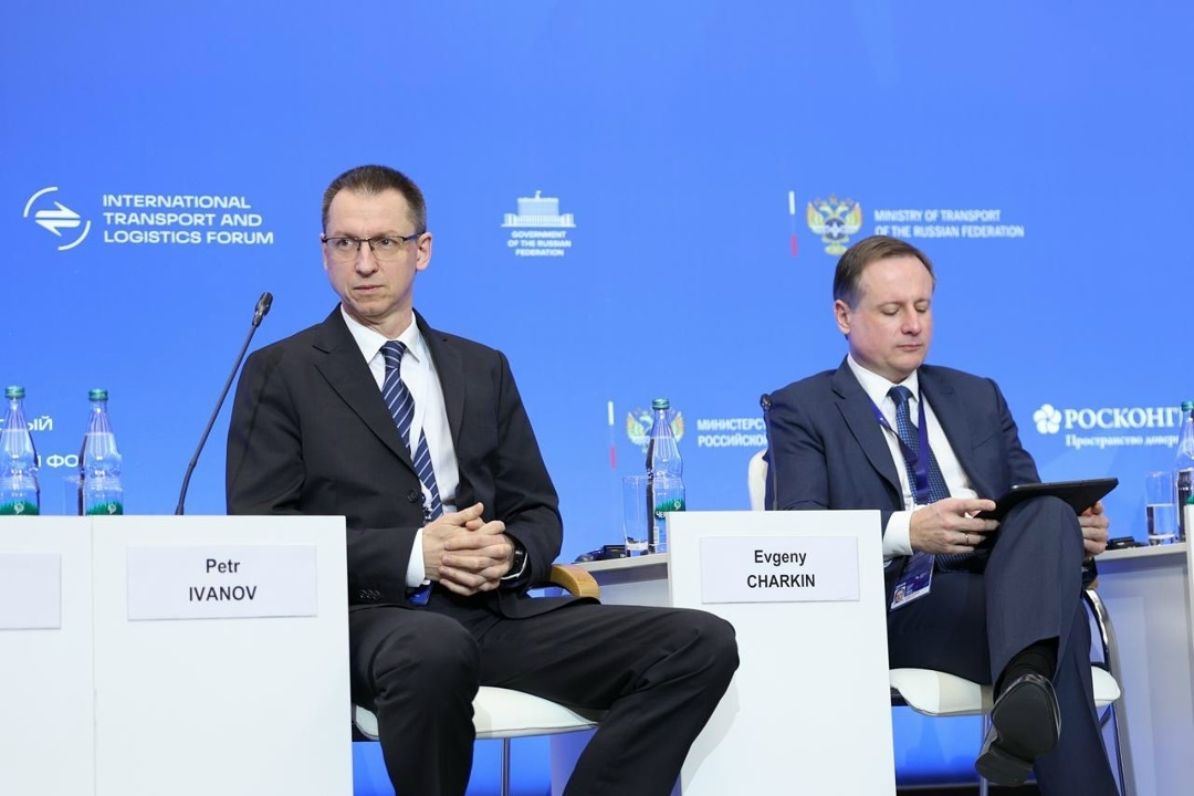 Продолжаем работу на международном транспортно-логистическом форуме