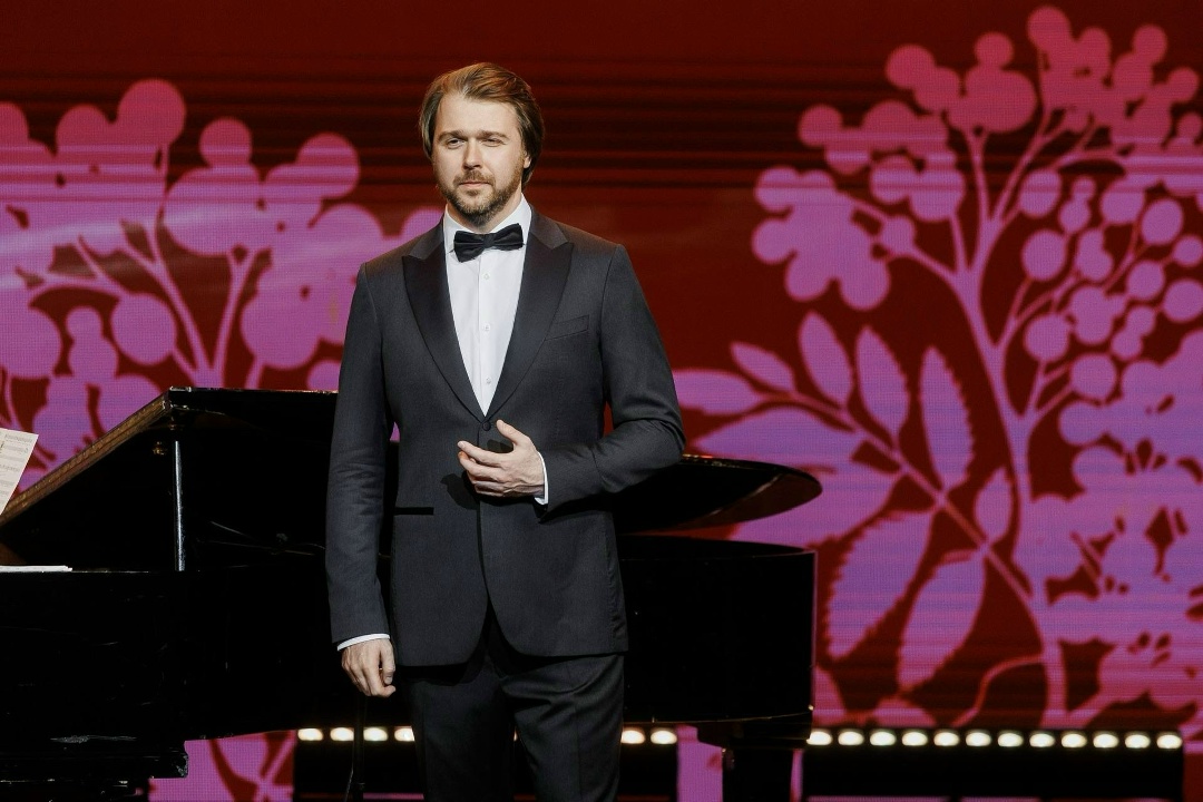 Юбилейная увертюра В Волгограде стартовал гастрольный тур в честь 35-летия Компании.