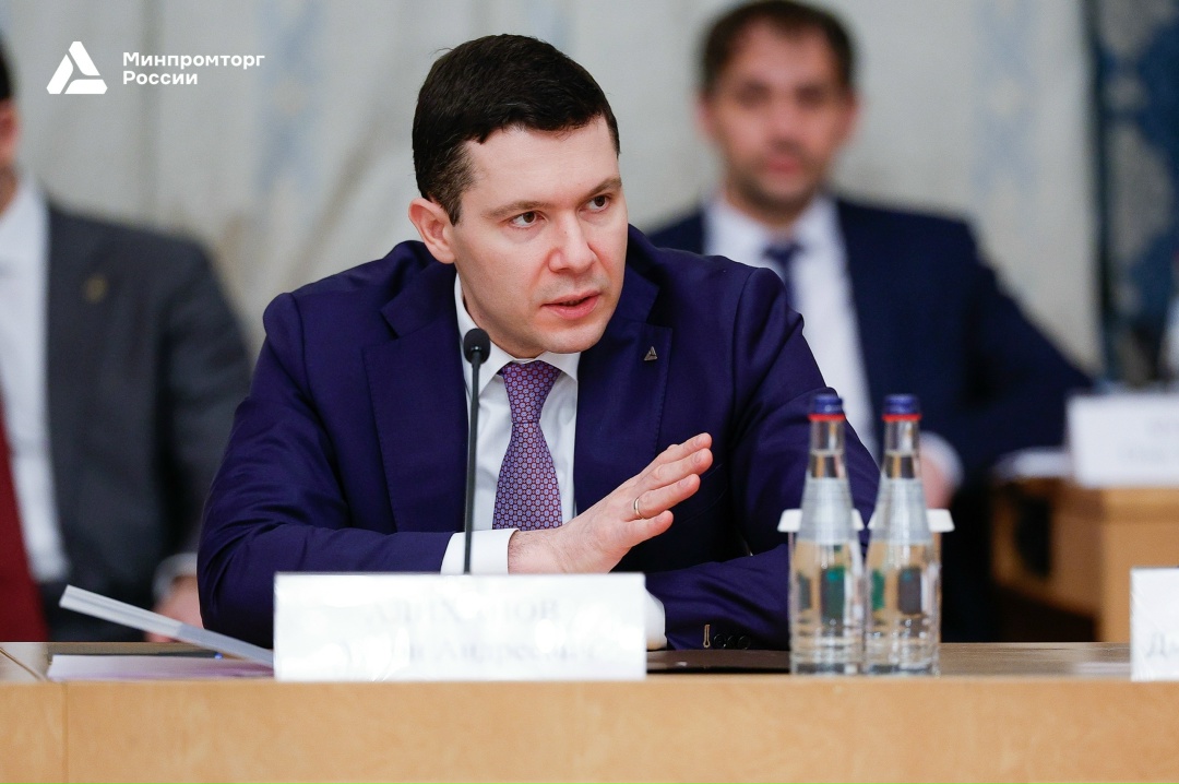 ️Антон Алиханов: «Доля лесной промышленности в ВВП страны остается стабильной»