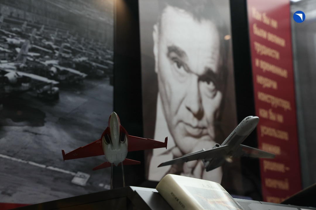 В Музее техники Вадима Задорожного открылась выставка «Небо Яковлева»