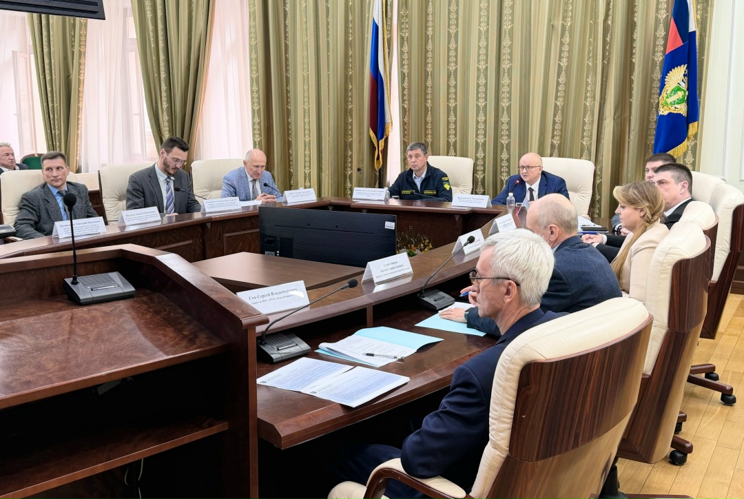 В Ростехнадзоре прошёл семинар по подведению итогов надзора в области энергетики и безопасности гидротехнических сооружений в 2025 и определению задач на 2026…