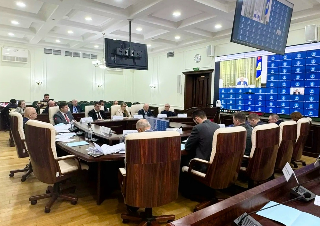 В Ростехнадзоре прошёл семинар по подведению итогов надзора в области энергетики и безопасности гидротехнических сооружений в 2025 и определению задач на 2026…