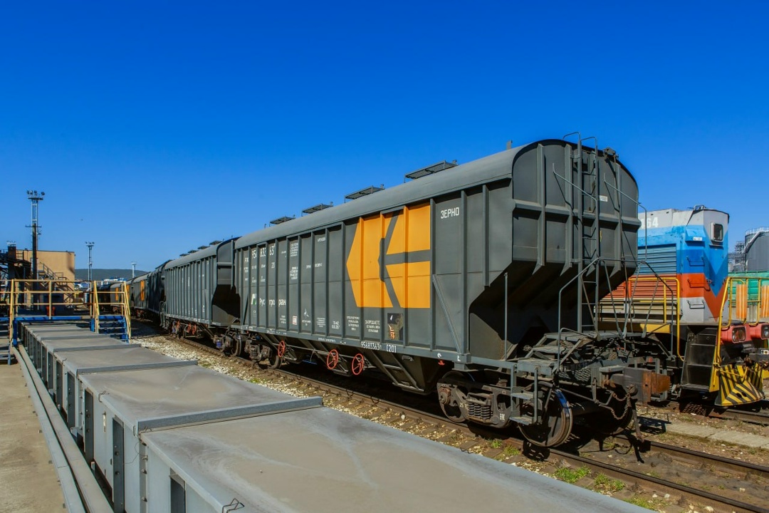 «Русагротранс» (входит в «Деметра-Холдинг») и РЖД в ходе Международного транспортно-логистического форума заключили договор о взаимодействии