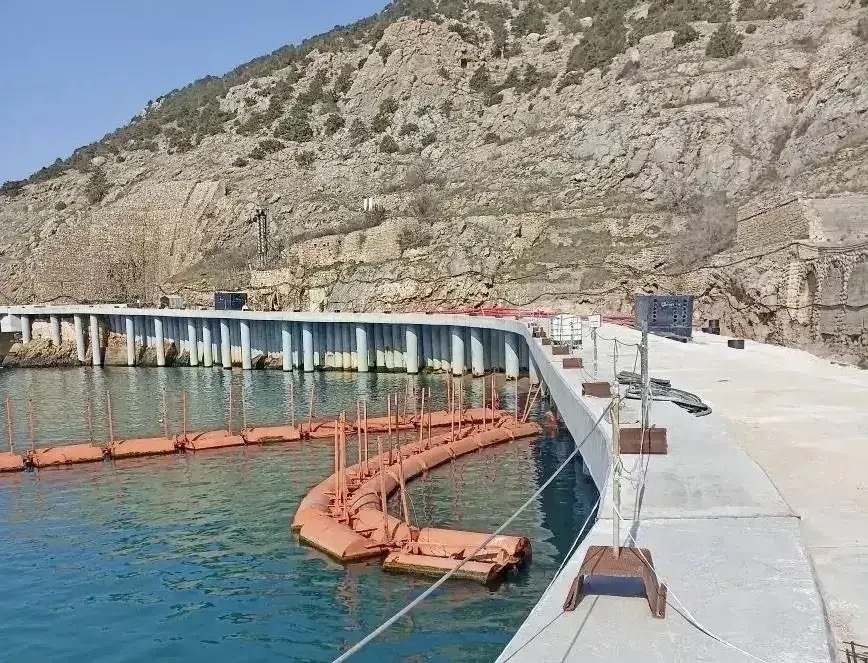 В Балаклаве продолжается строительство яхтенной марины