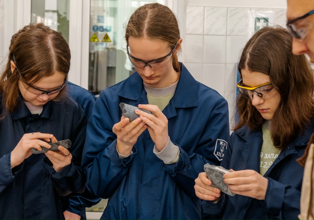 В чем металлургам помогают бактерии? И как из руды извлекают мельчайшие частицы золота?