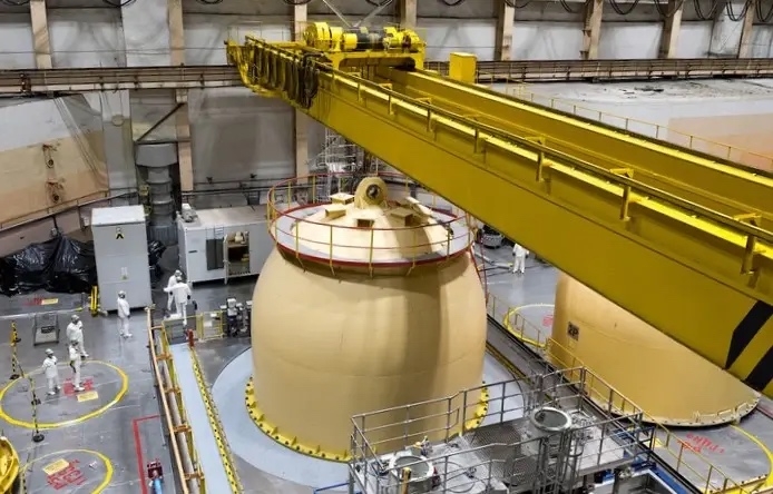 Начальник и Заместитель начальника отдела транспортирования радиоактивных материалов Ростехнадзора Вадим Захаренко и Константин Гунаев в составе…