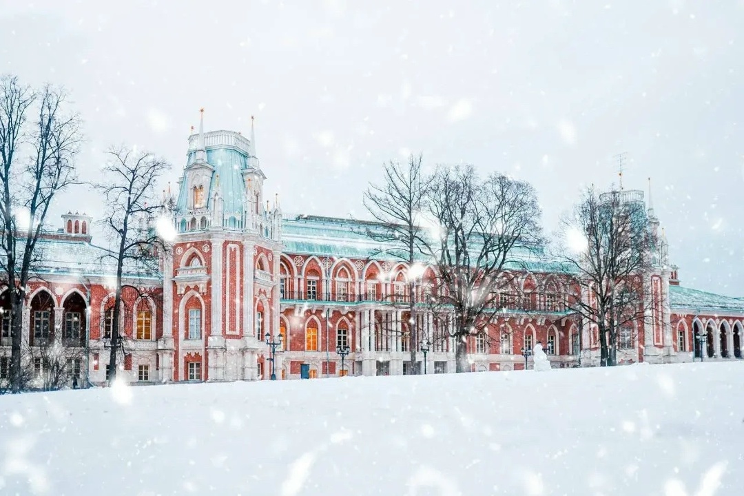 Дмитрий Чернышенко и Максим Решетников представили показатели внутреннего туризма за первые 2 месяца 2026 года.