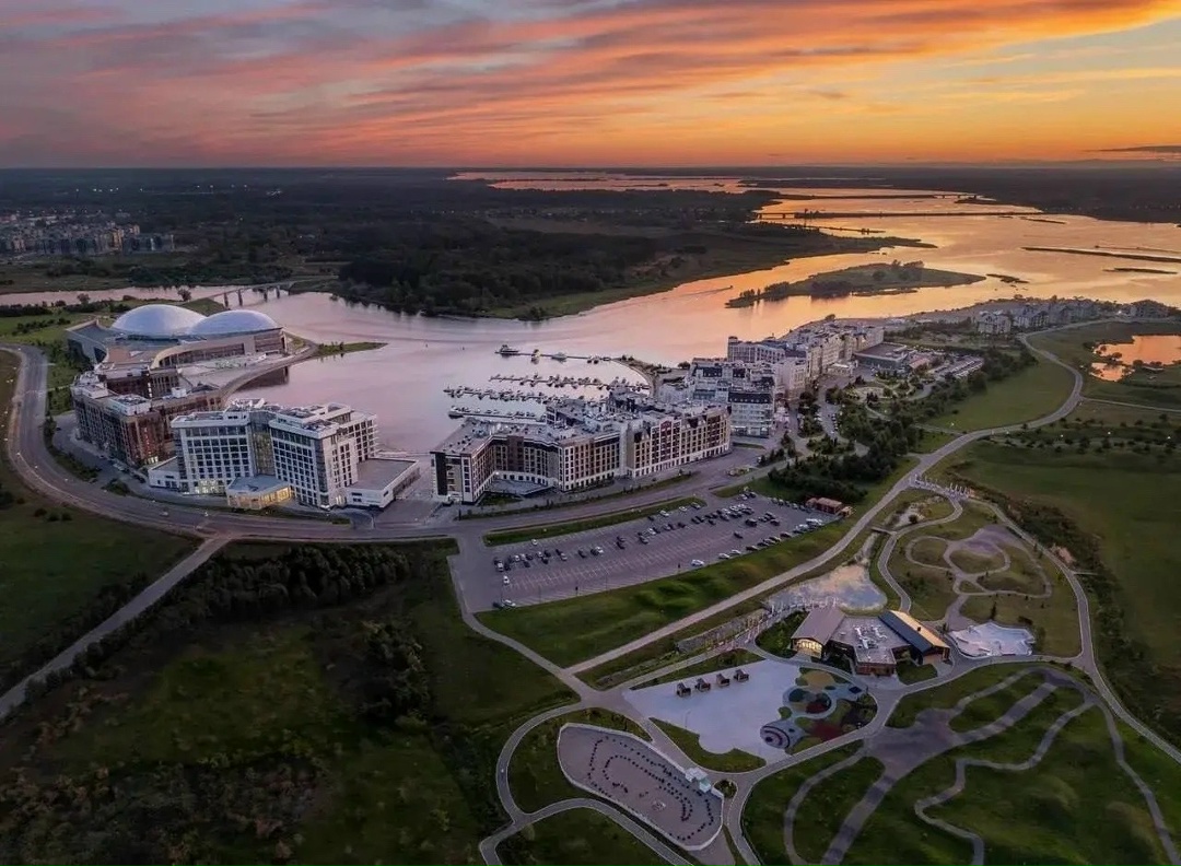 Дмитрий Чернышенко и Максим Решетников представили показатели внутреннего туризма за первые 2 месяца 2026 года.