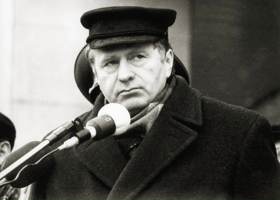 Совершите путешествие на «поезде Жириновского»