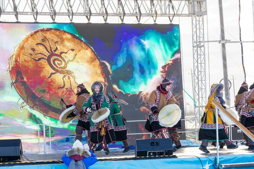 «НОВАТЭК-ТАРКОСАЛЕНЕФТЕГАЗ» поздравил жителей Тазовского района с национальным праздником – Днем оленевода