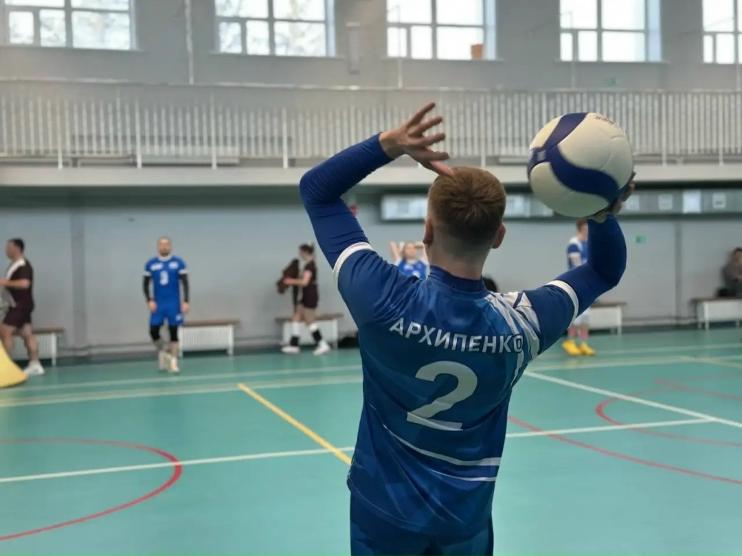 НОВАЯ СПОРТИВНАЯ НАГРАДА Сборная волейболистов Амурского ГПЗ стала второй на Спартакиаде трудовых коллективов Свободного