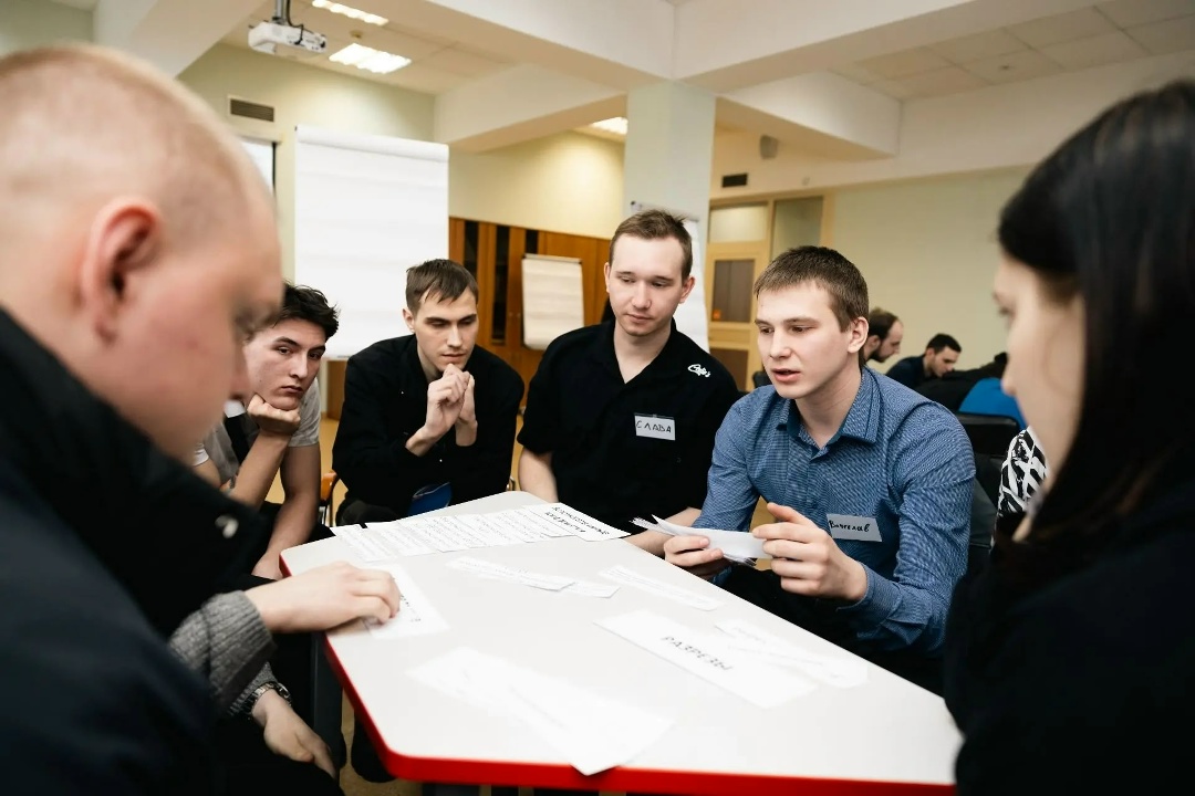 В Распадской стартовал восьмой сезон Школы молодого специалиста