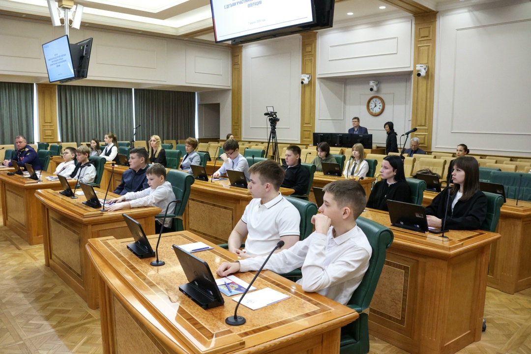 Юрий Воробьёв: Образование и воспитание молодёжи — одно из ключевых направлений государственной политики