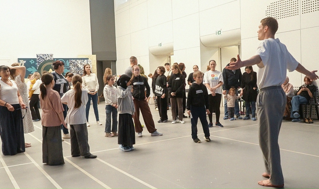 Как театр объединил людей и традиции