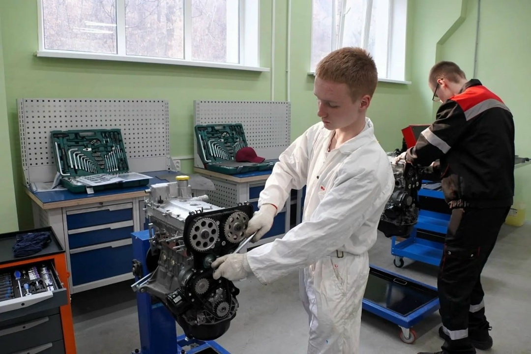 Готовим кадры для Приморья В Находкинском гуманитарно-политехническом колледже при поддержке ГК «Дело» заработали 12 новых учебных мастерских.