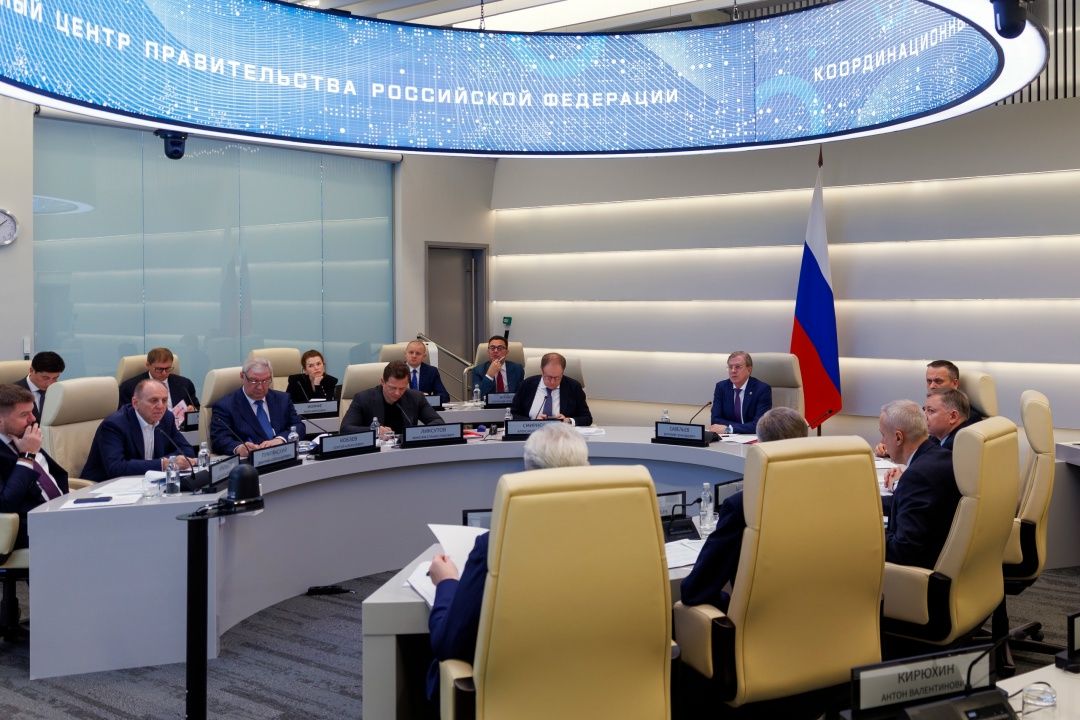 Виталий Савельев провел совещание по реализации проекта строительства ВСМ Москва – Санкт-Петербург.