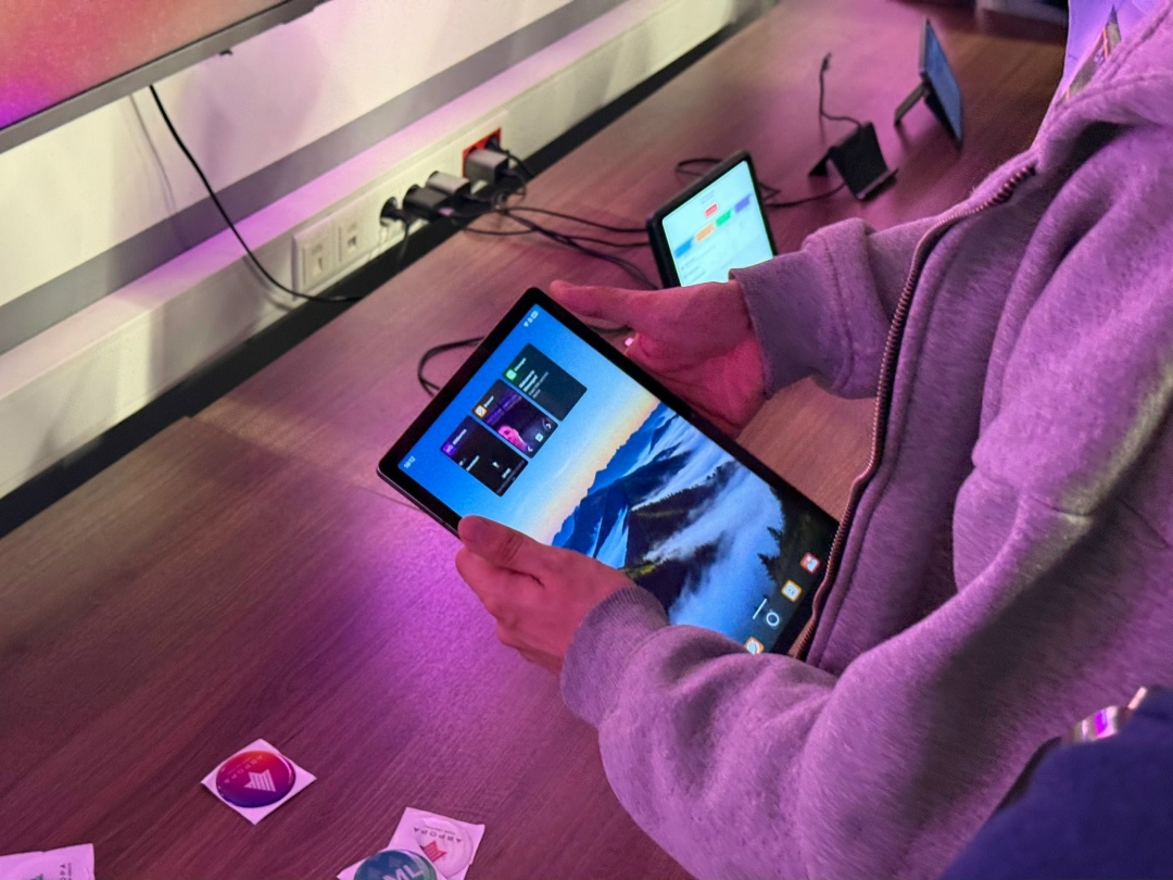 Технологические энтузиасты Нижнего Новгорода собрались 7 апреля, чтобы поближе познакомиться с платформой Аврора и технологиями для кроссплатформенной…