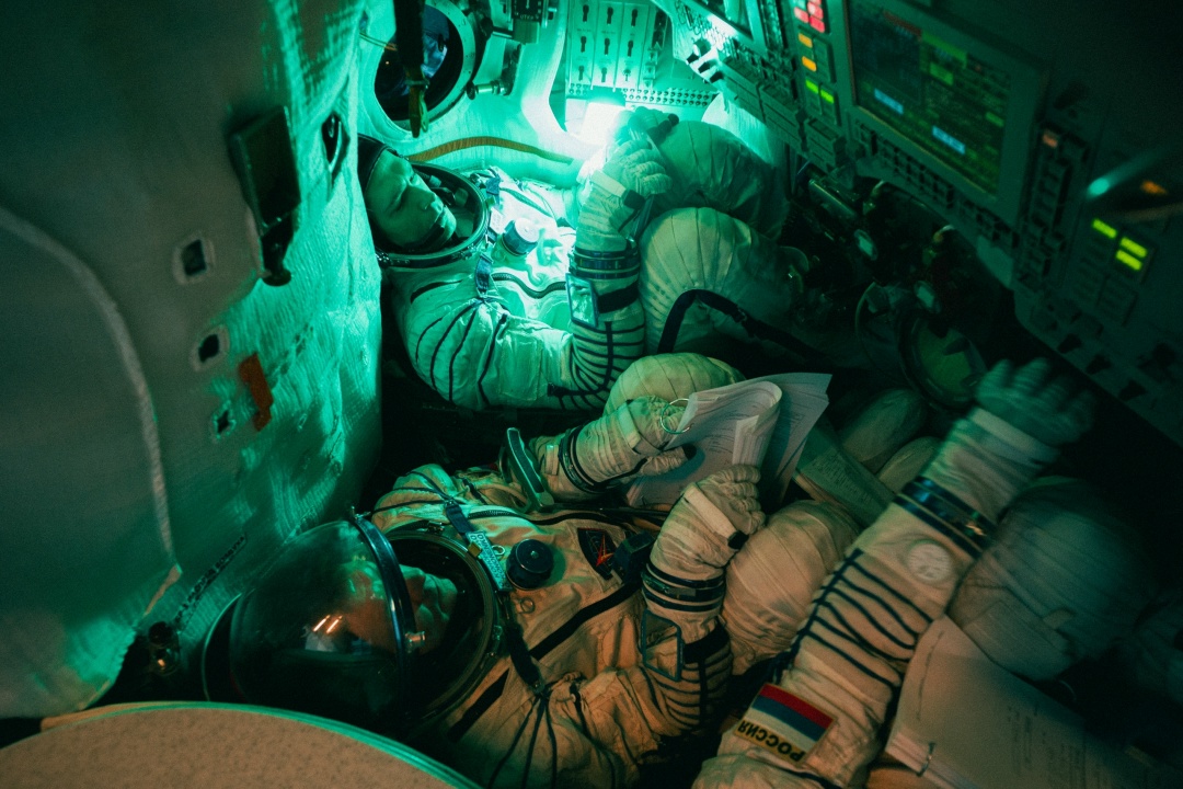 Когда кадры — просто «космос» В объективе «Зенита» — космонавты Олег Кононенко, Александр Гребенкин и Николай Чуб.