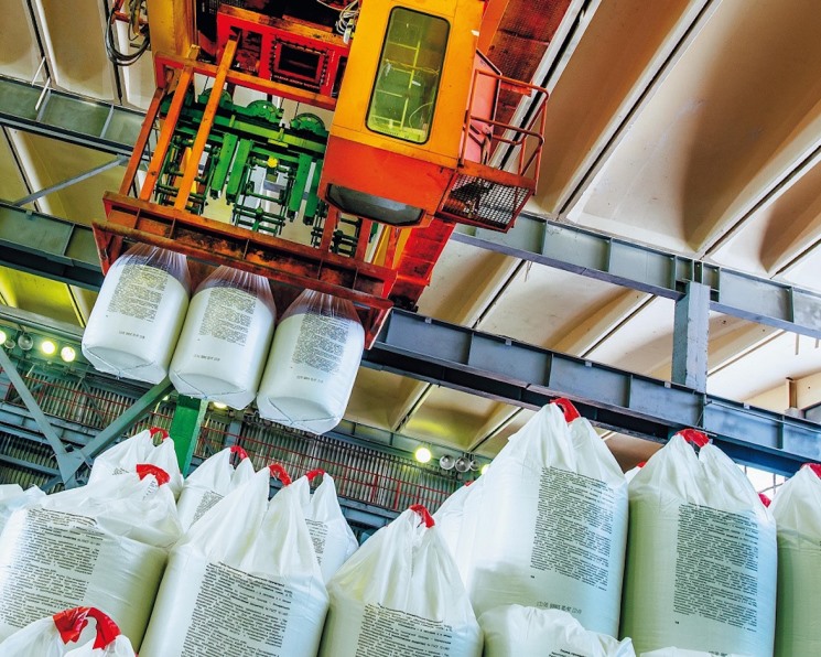 Мировые рынки удобрений завершили первый квартал в условиях острого дефицита предложения, низкой доступности и высокой волатильности цен. Согласно обзору…