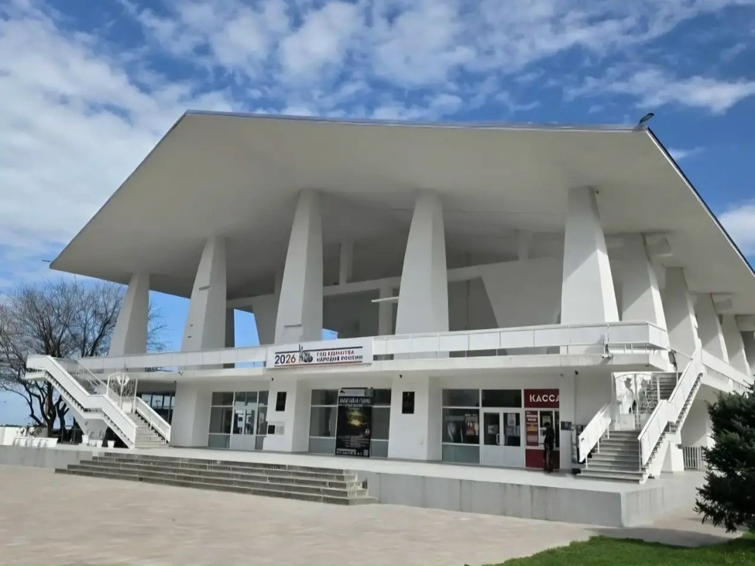 Министр строительства и ЖКХ РФ Ирек Файзуллин в ходе рабочей поездки осмотрел объекты благоустройства Дагестана