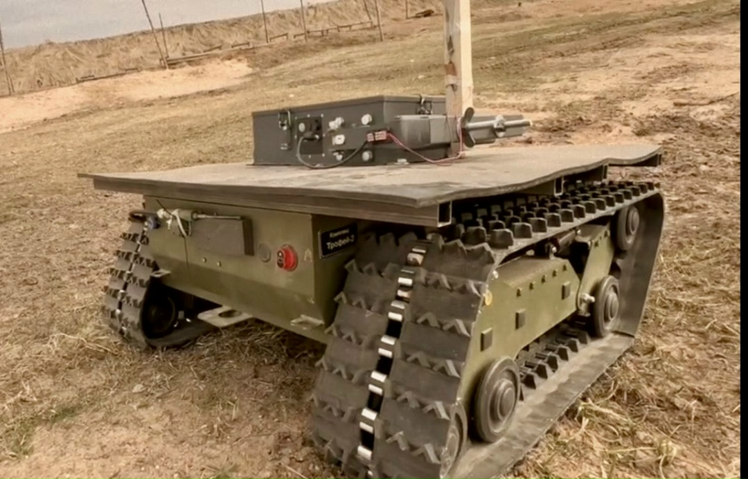 Мишени на гусеницах Ростех оснастил наземный гусеничный робототехнический комплекс «Депеша-3» специальным мишенным комплексом для боевой подготовки.
