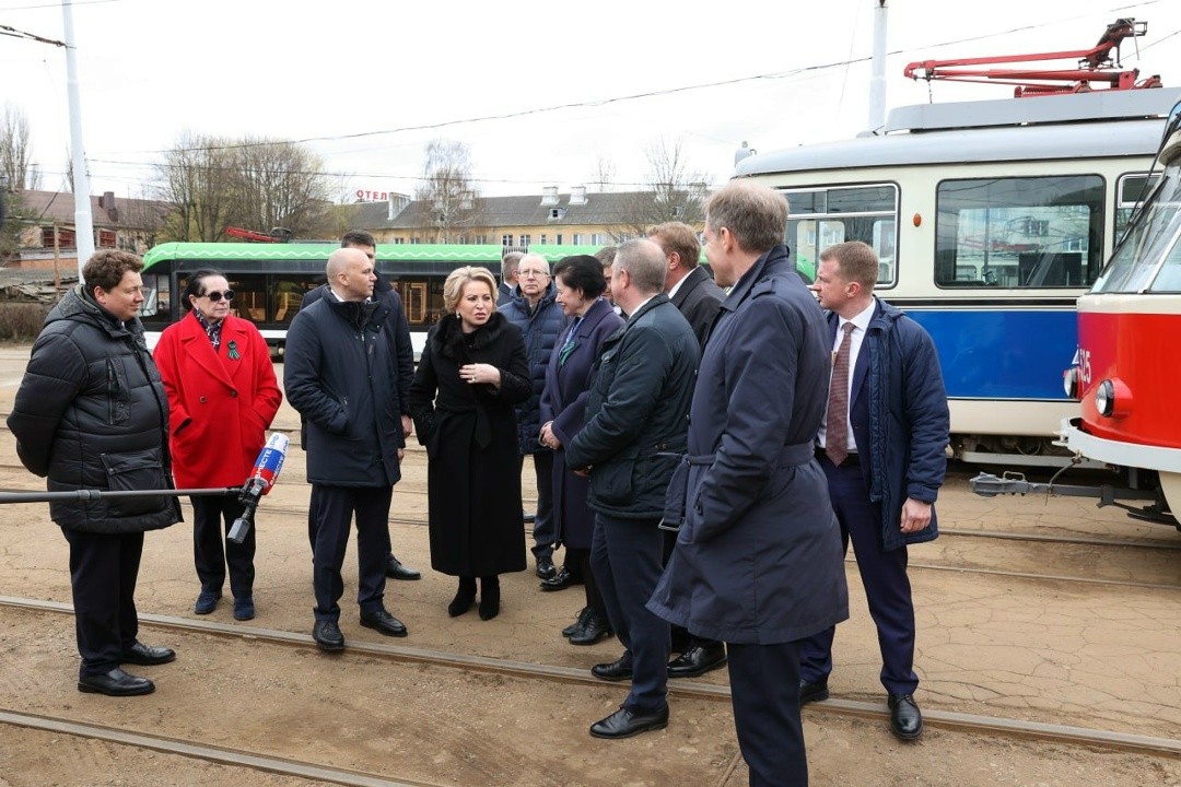 Валентина Матвиенко совместно с губернатором Алексеем Беспрозванных оценила ход реализации проектов по развитию транспортной сети, туристической отрасли и…