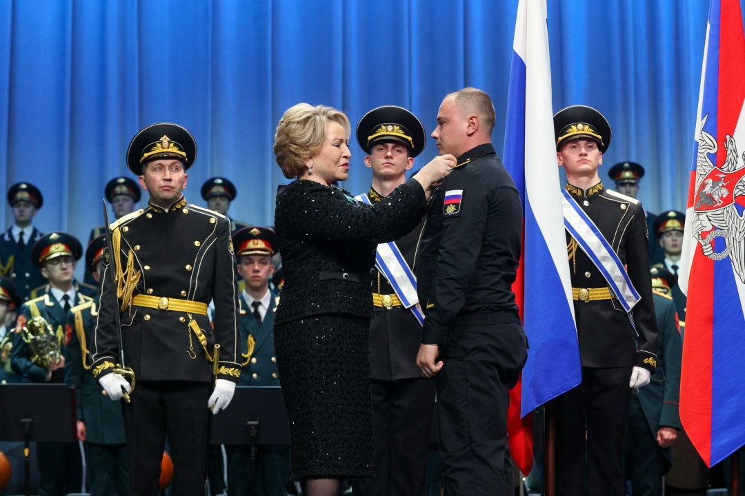 Председатель Совета Федерации Валентина Матвиенко в Калининградской области вручила государственные награды военнослужащим – участникам СВО