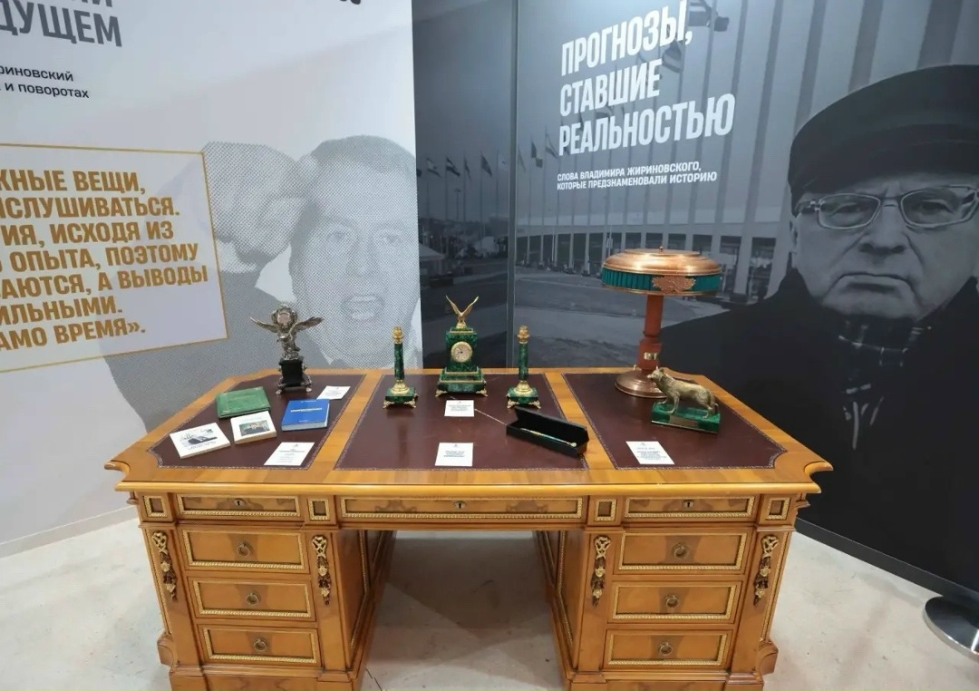 Владимир Жириновский состоялся как политик, поскольку умел преодолевать вызовы и всегда отстаивал свои взгляды, заявил Вячеслав Володин, осматривая выставку…