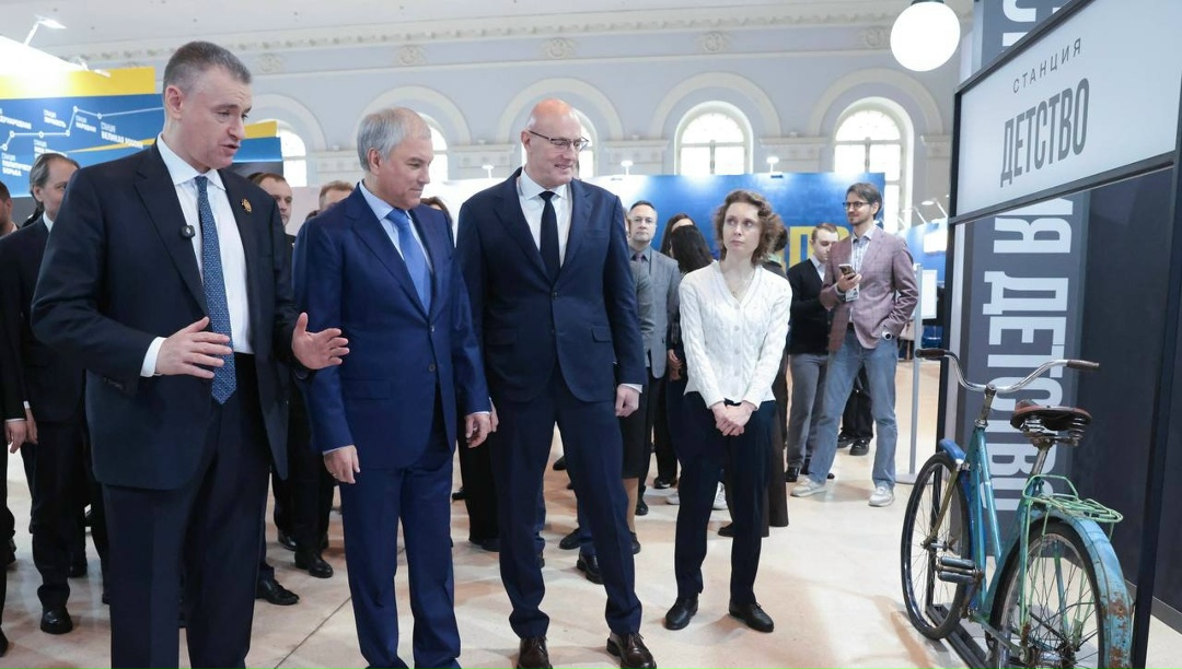 Дмитрий Чернышенко принял участие в открытии выставки, приуроченной к 80-летию со дня рождения Владимира Жириновского.