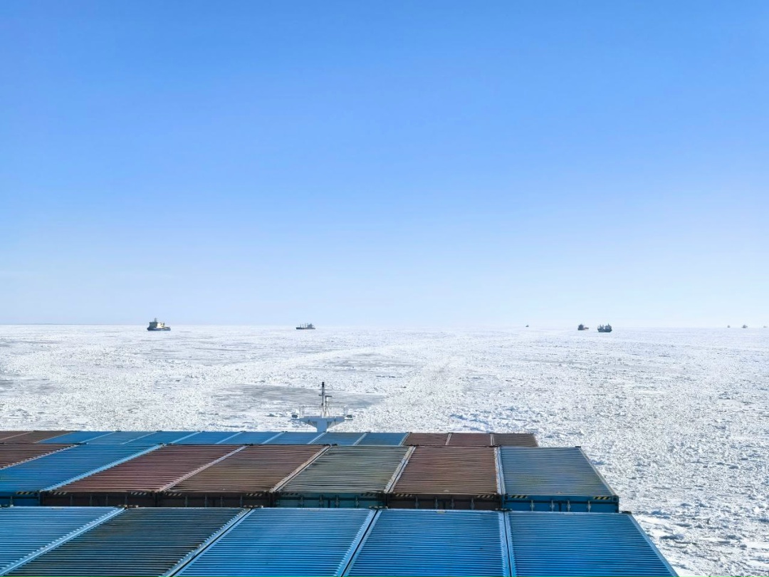 От теплых вод Суэцкого канала до ледяного царства Балтики