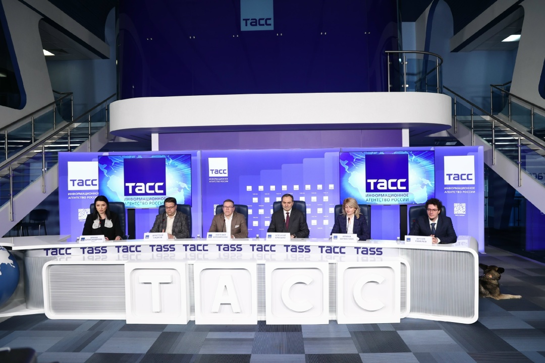 Единые требования к обустройству площадок для выгула и дрессировки собак обсудили на пресс-конференции ТАСС