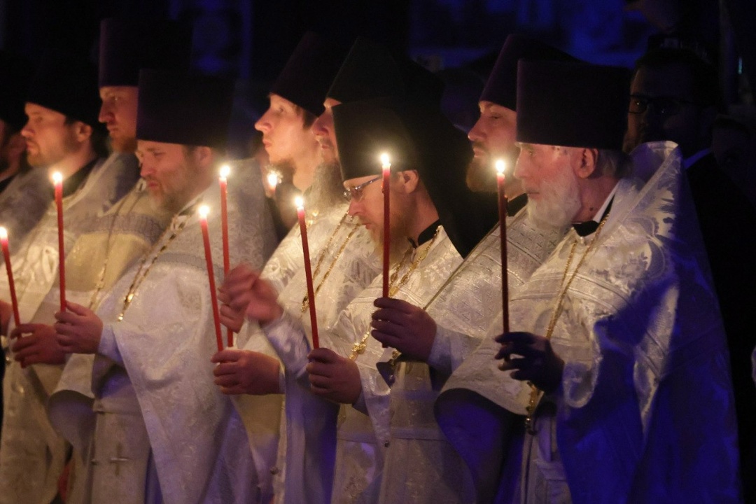 Владимир Путин поздравил православных христиан и всех граждан России, отмечающих Пасху – Светлое Христово Воскресение