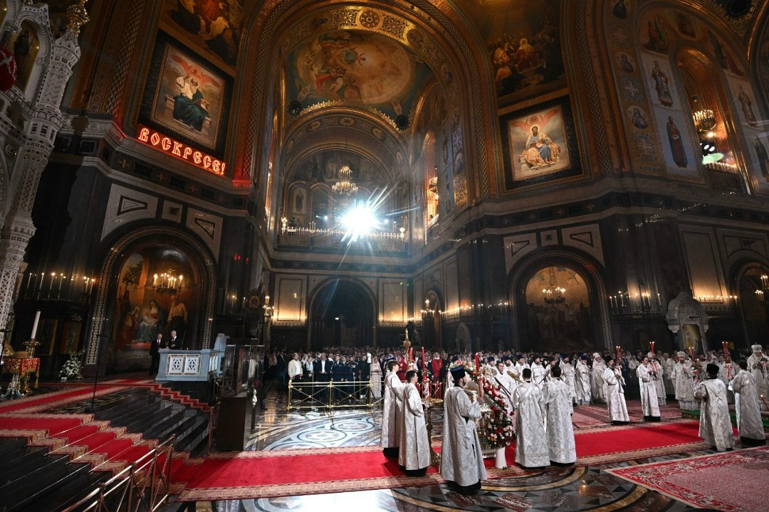 Владимир Путин поздравил православных христиан и всех граждан России, отмечающих Пасху – Светлое Христово Воскресение