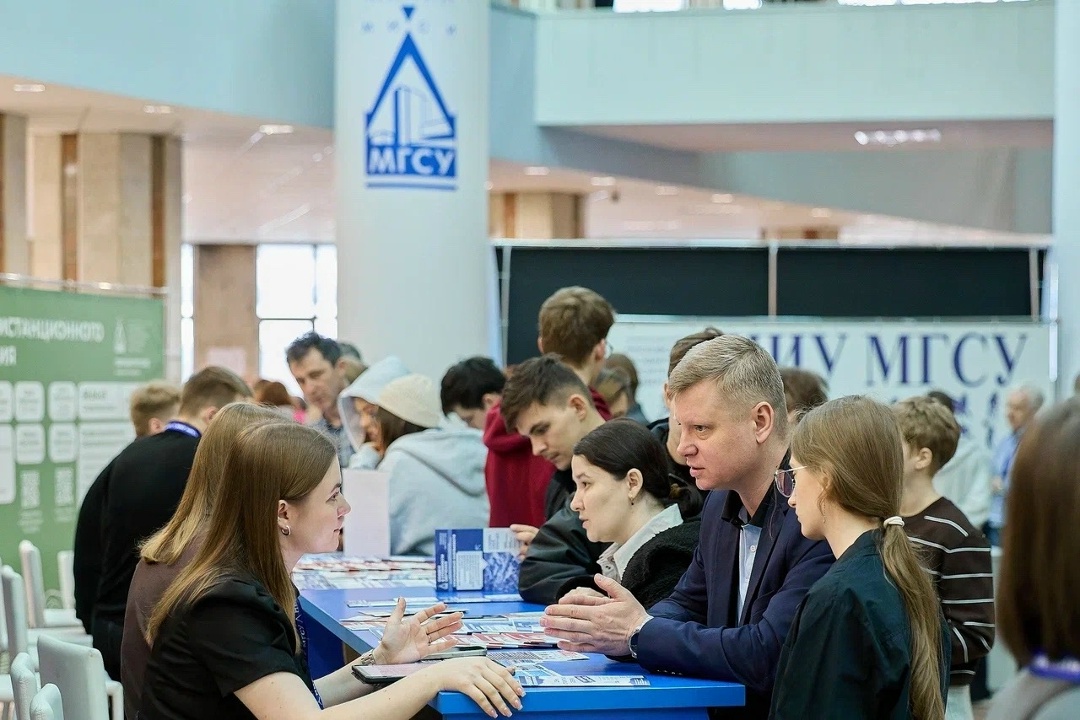 День открытых дверей в НИУ МГСУ собрал более 1000 абитуриентов и их родителей