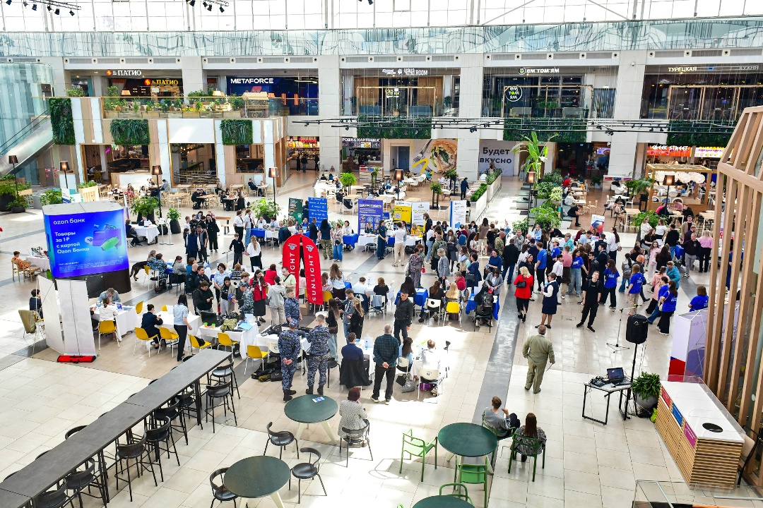 За 3 года благодаря всероссийской ярмарке трудоустройства работу нашли около 400 тыс. россиян.