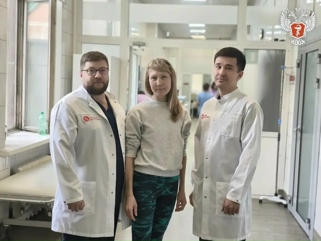 Врачи федерального центра Минздрава России удалили пациентке опухоль спинного мозга, которая нарушала двигательную функцию ног