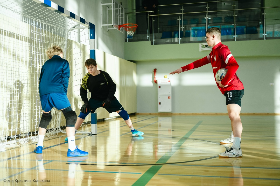 Гала-матч, звездные спортсмены и борьба за победу