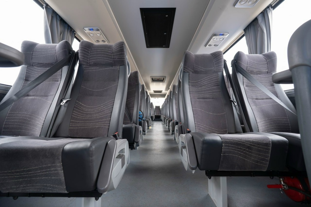 Долго ждали автобус, и вот он подъехал